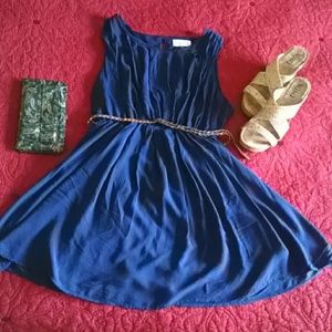 5/$25 Navy blue "Love tree" dress